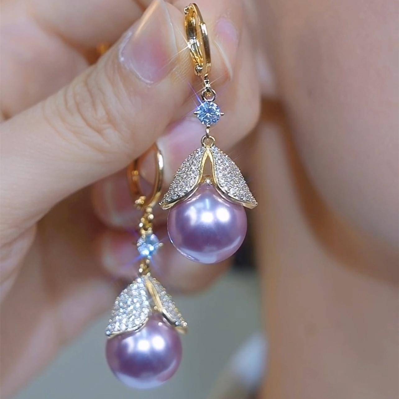 🦪Pearl and mermaid tail necklace and earring set