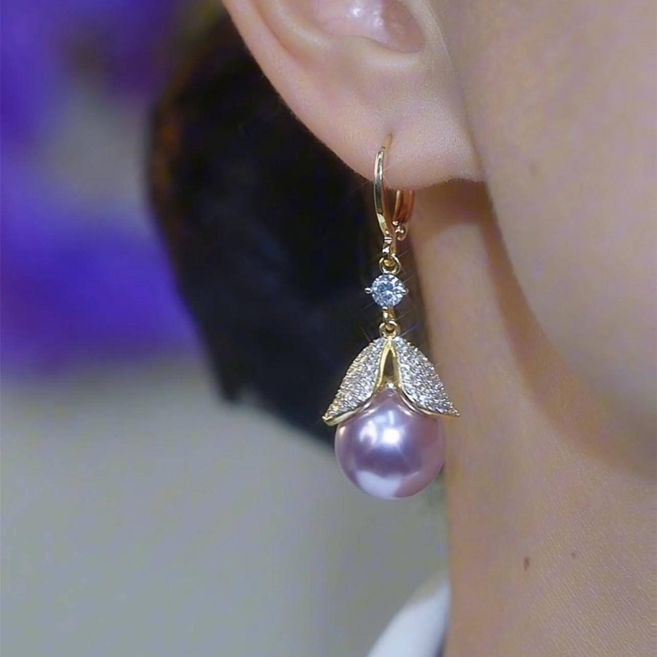 🦪Pearl and mermaid tail necklace and earring set