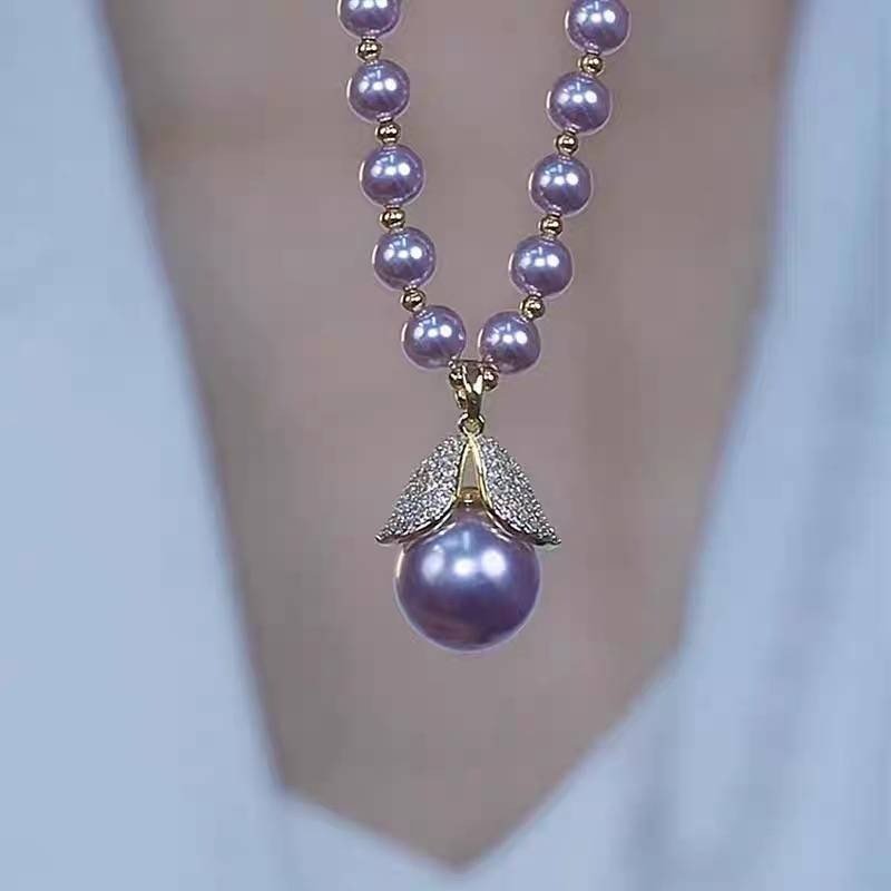 🦪Pearl and mermaid tail necklace and earring set