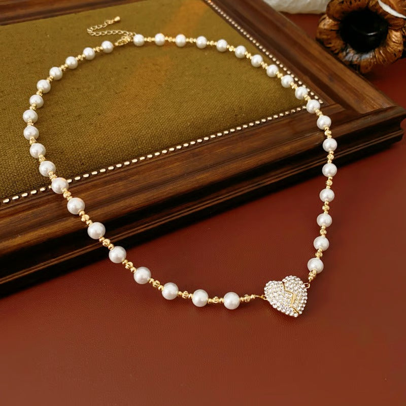 Magnetic Pearl Heart Necklace (with Gift Box)