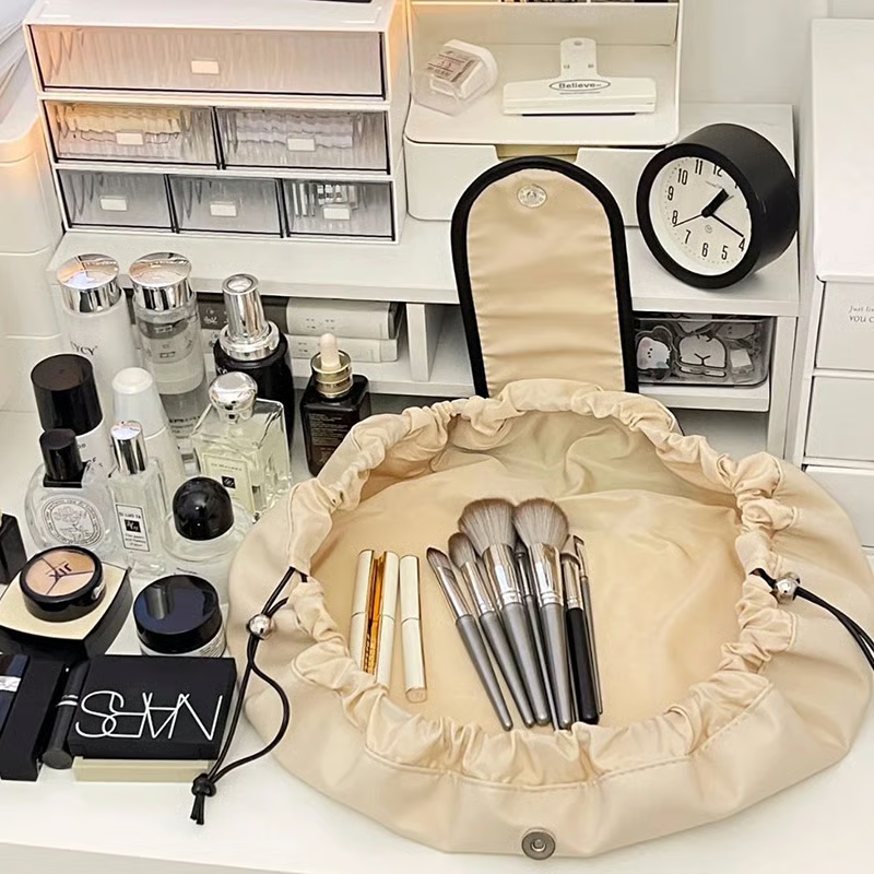 ✨Lazy Drawstring Makeup Fashion Handbag