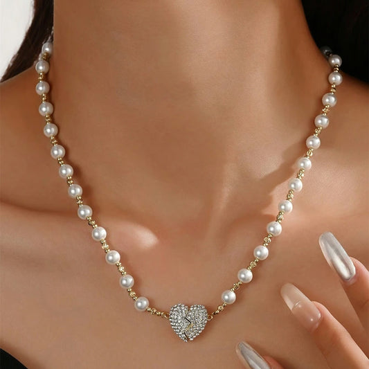 Magnetic Pearl Heart Necklace (with Gift Box)